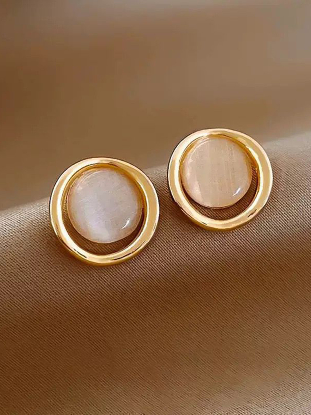 CORSICA Artificial Stone Studded Circular Shaped Studs