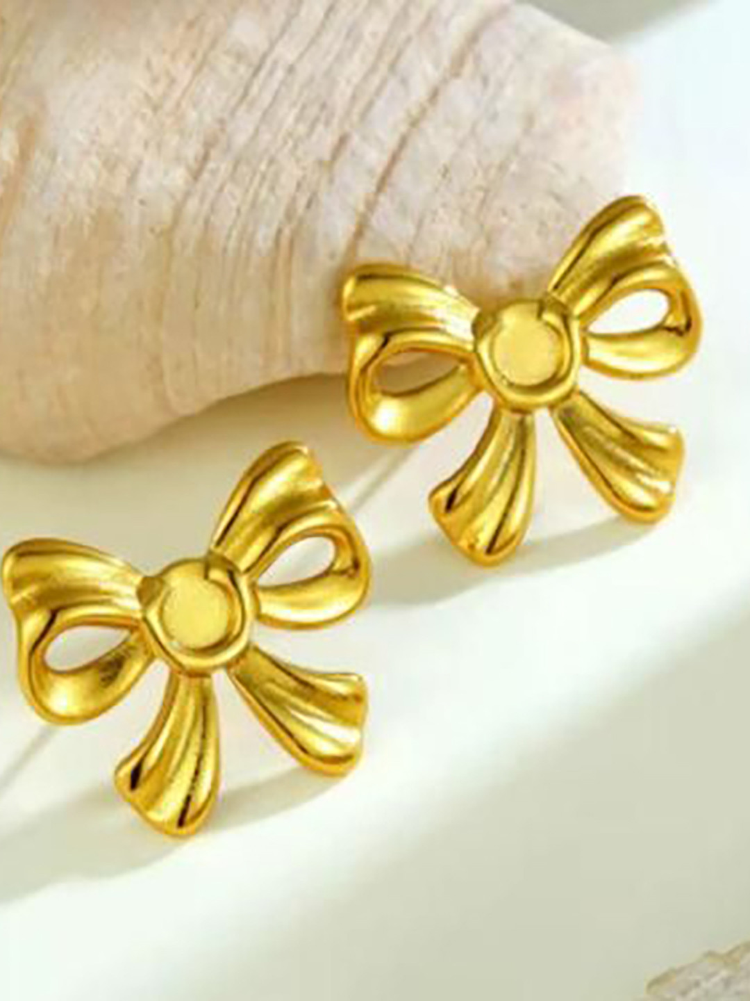DressBerry Stainless Steel 18K Gold-Plated Anti-Tarnish Bow Shaped Studs
