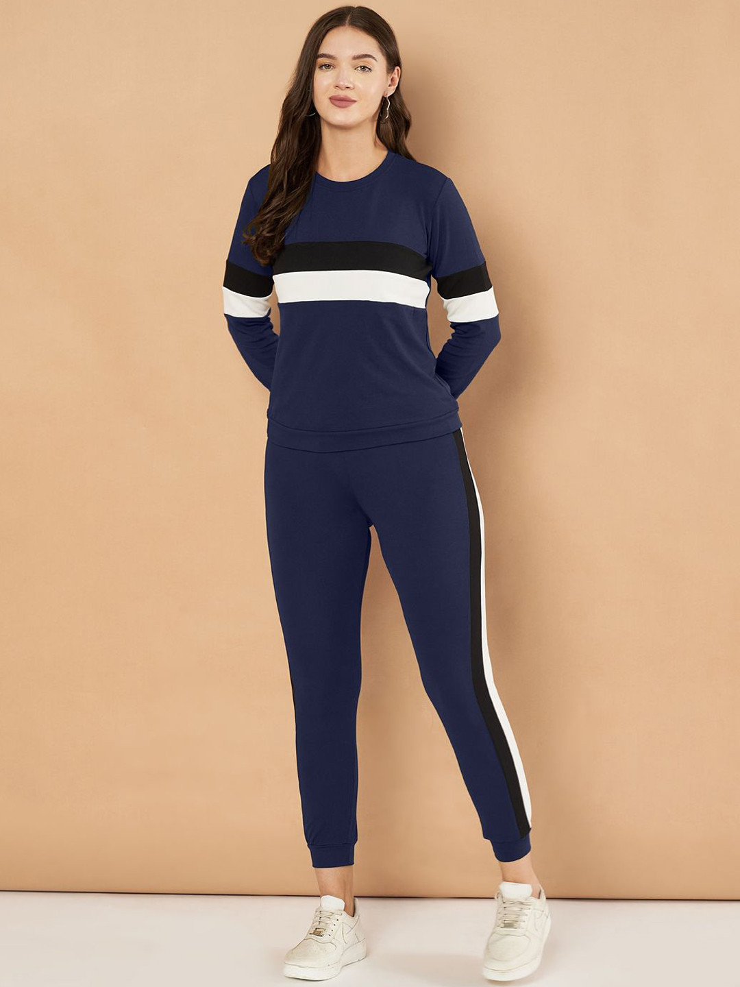 DTR FASHION Striped  Sweatshirt & Joggers