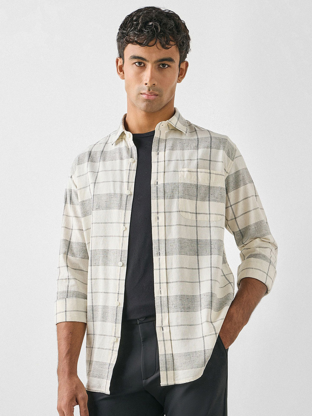 Men Checked Regular Fit Casual Shirt