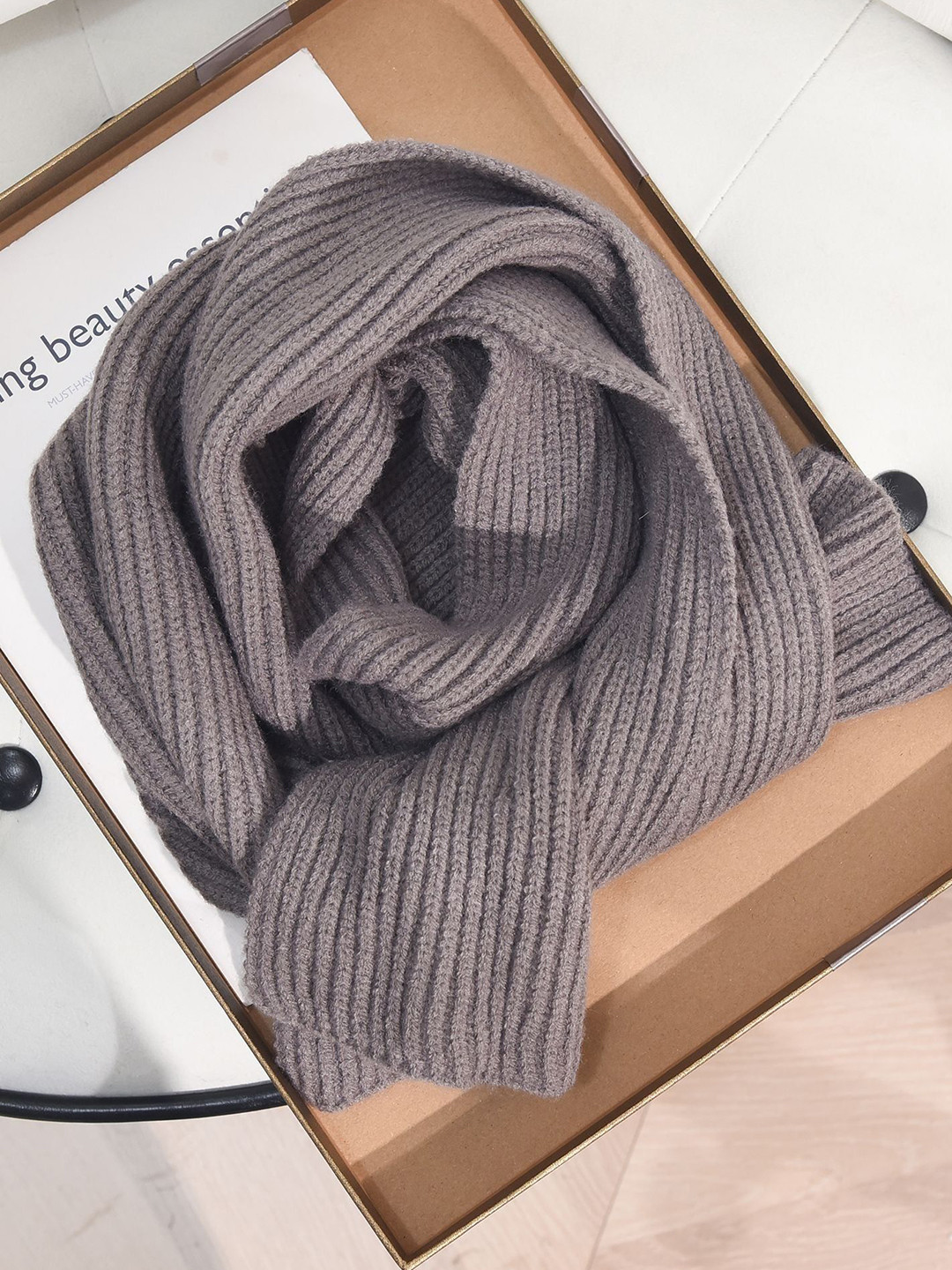 QUECY Textured Stole