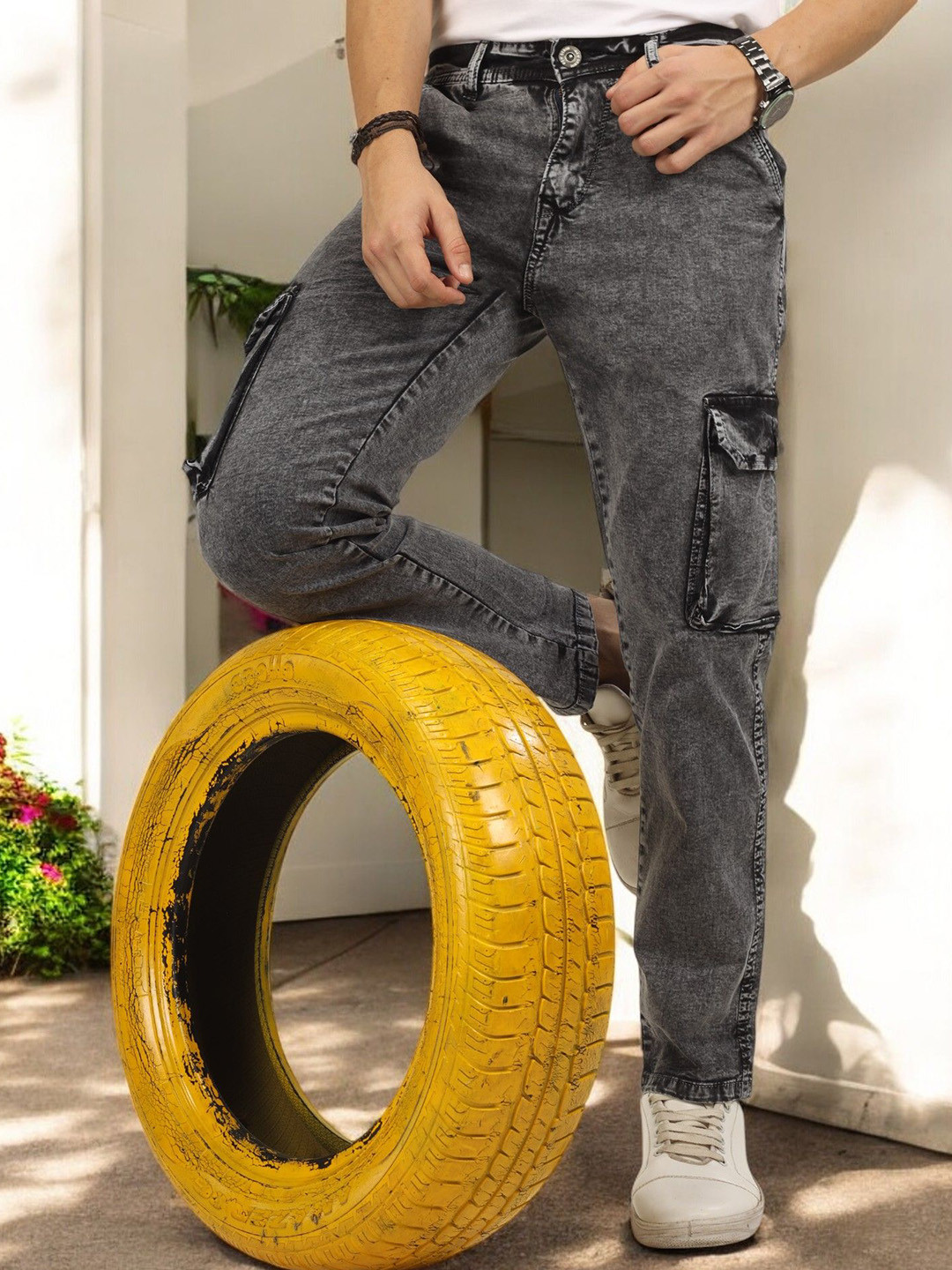 PLUS 91 Men Regular Fit High-Rise Mildly Distressed Cargo Styles Jeans