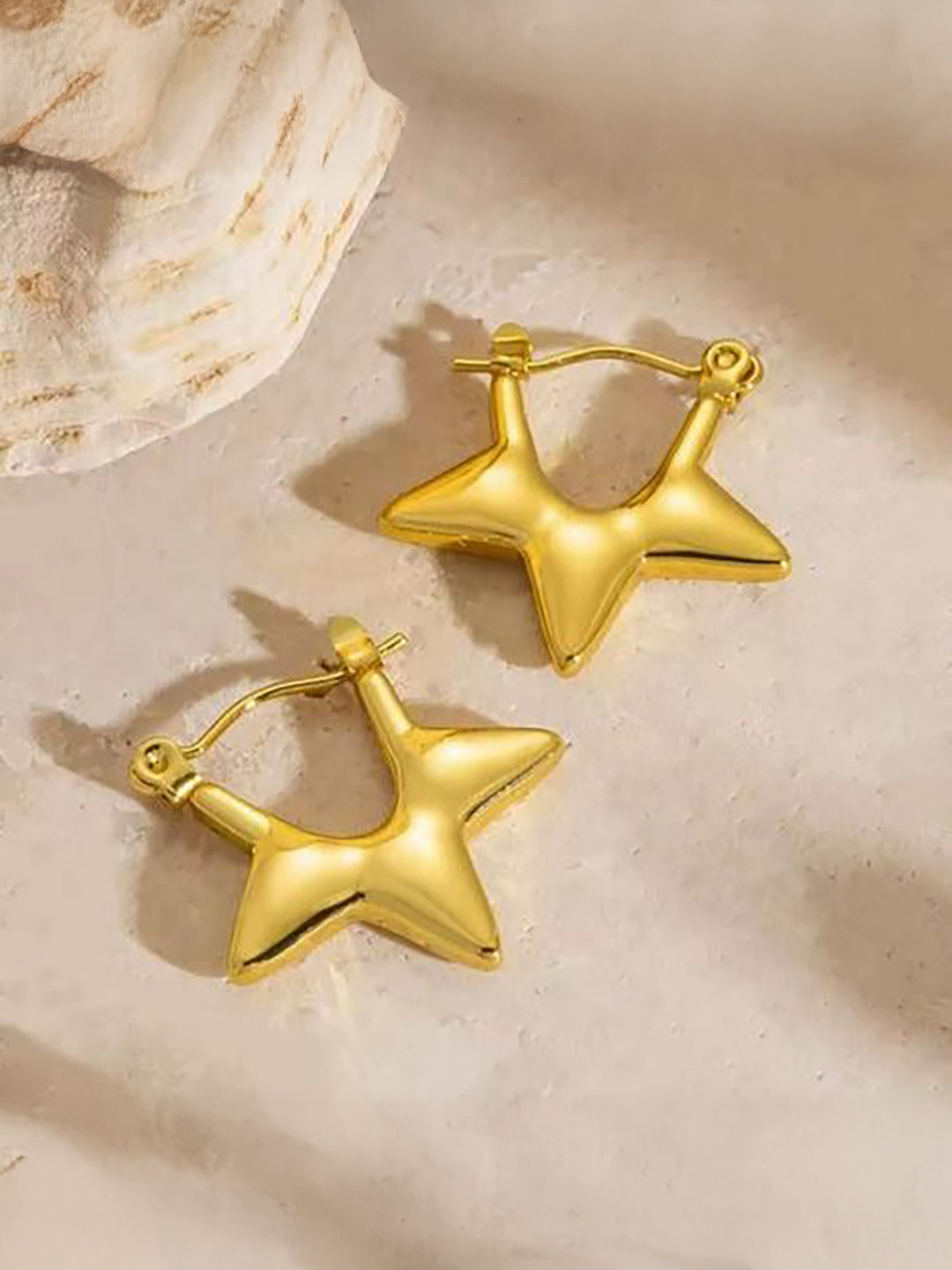 DressBerry Stainless Steel 18K Gold-Plated Anti-Tarnish Star Shaped Hoop Earrings
