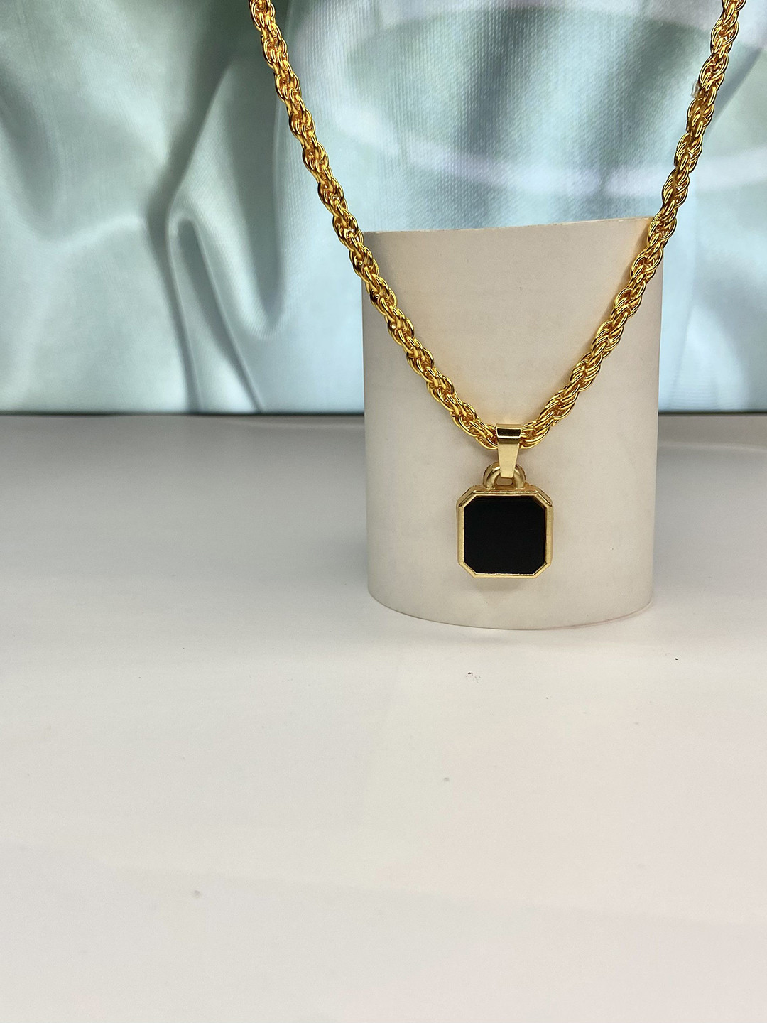 Psight Unisex Artificial Stones studded Square Pendants with Chains