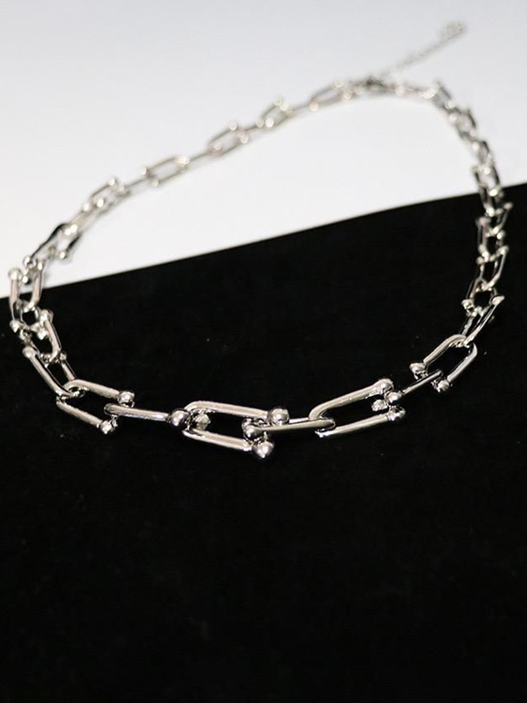 CORSICA Minimal Necklace & Chain