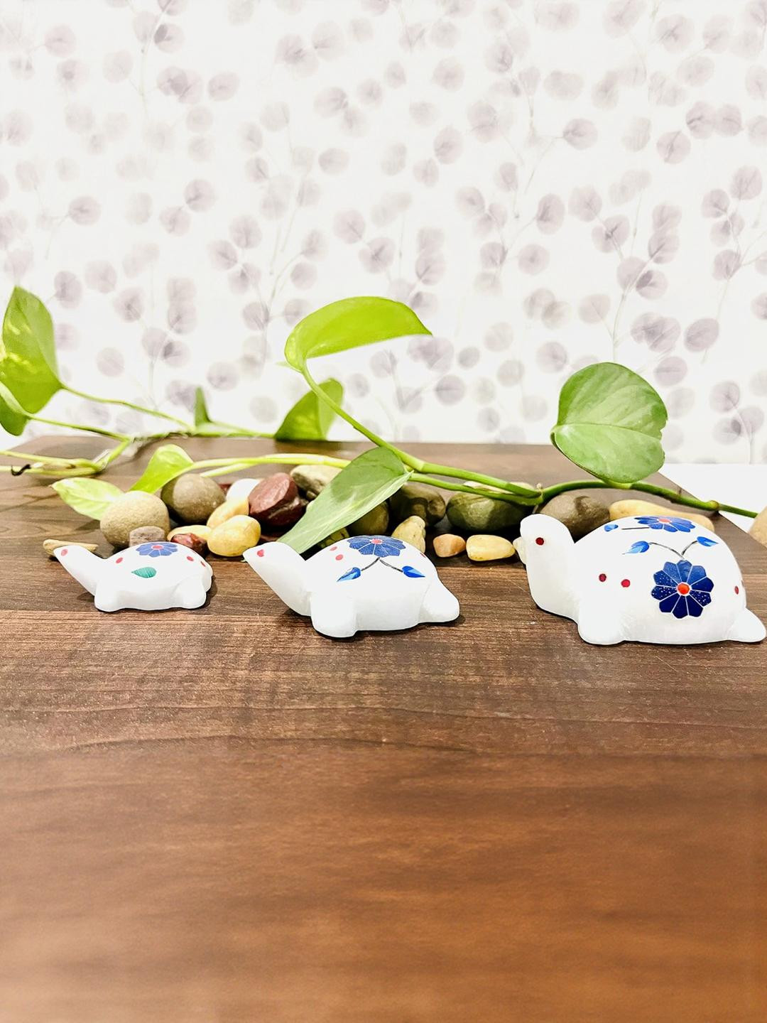 ALTAICA 3 Piece White Marble Tortoise/Turtles Family