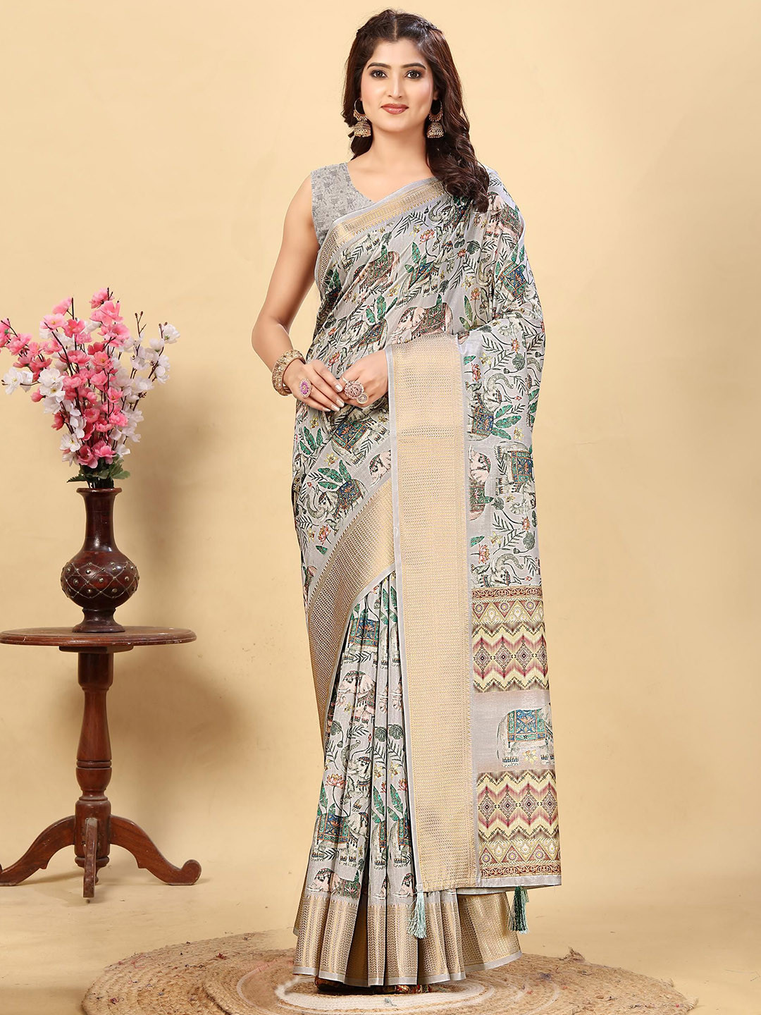 J 6 DESIGNER Bindu Kalamkari Printed Zari Saree