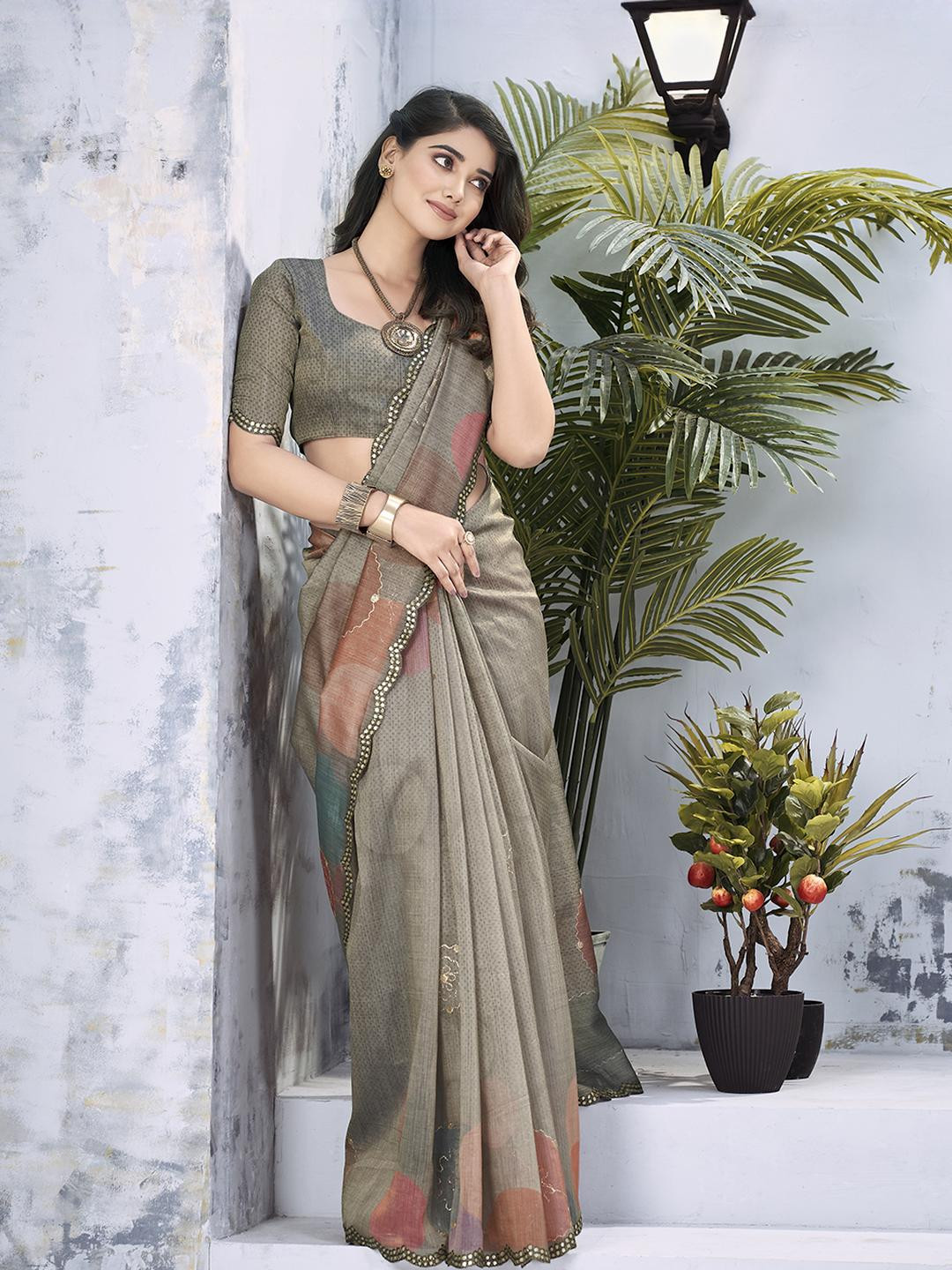 TASRIKA Women Mirror Scalloped Tissue Organza Saree