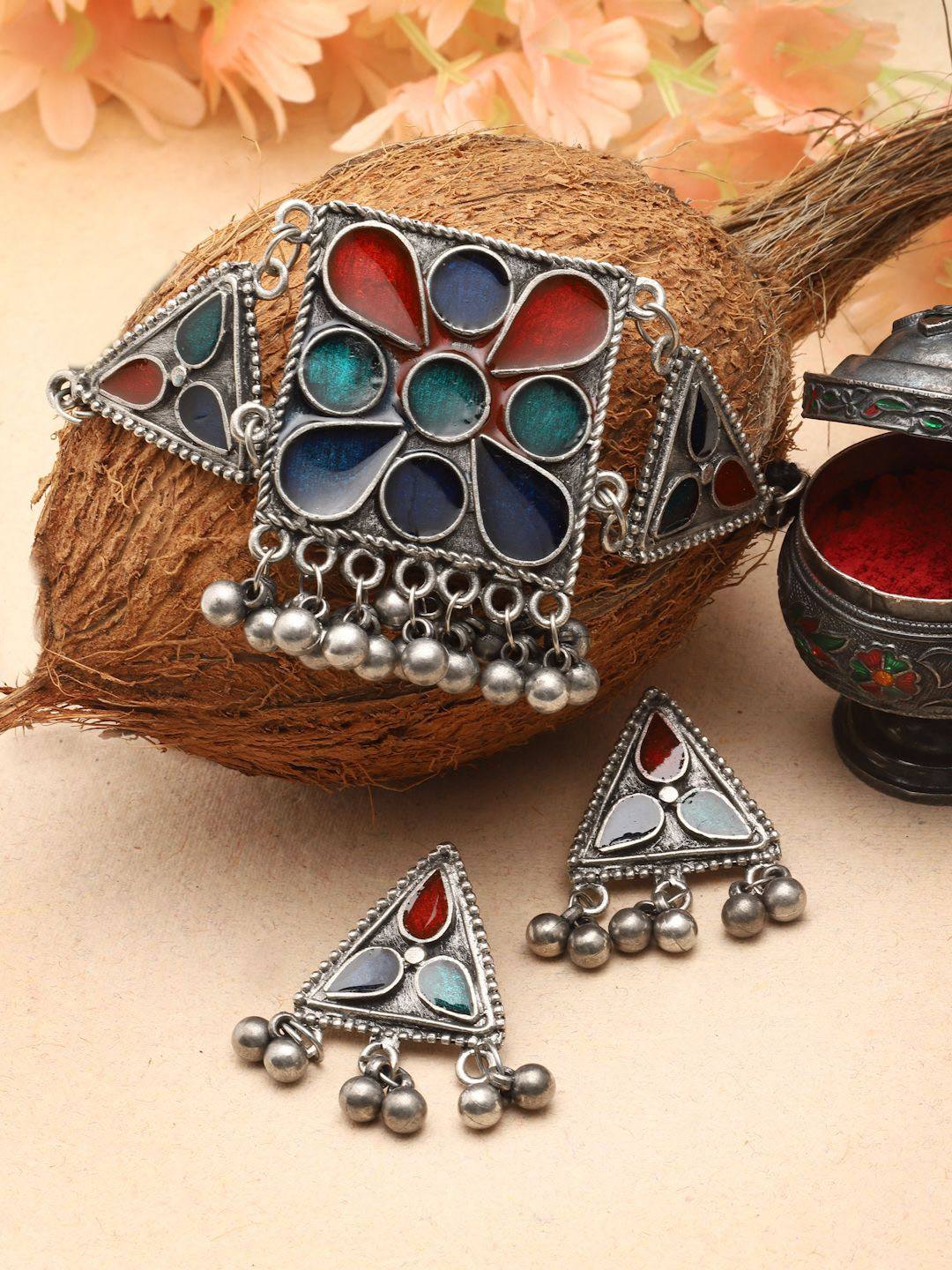 Moedbuille Silver-Plated Stone & Ghungroo-Studded Oxidised Jewellery Set