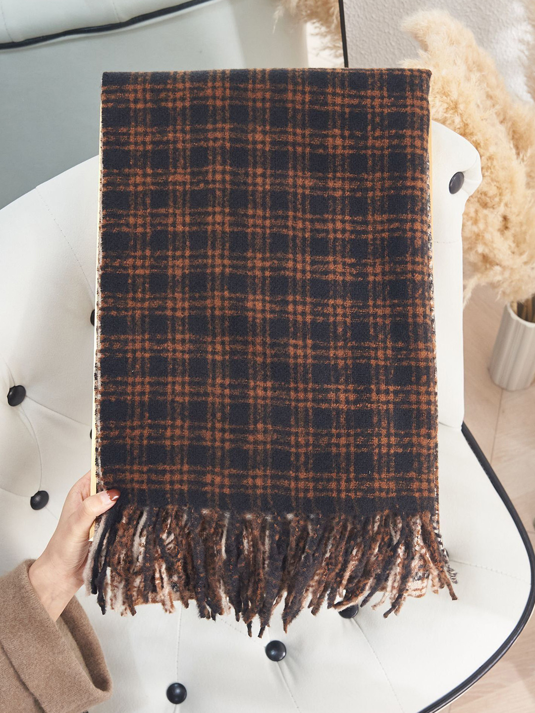 QUECY Women Checked Stoles with Fringed Border