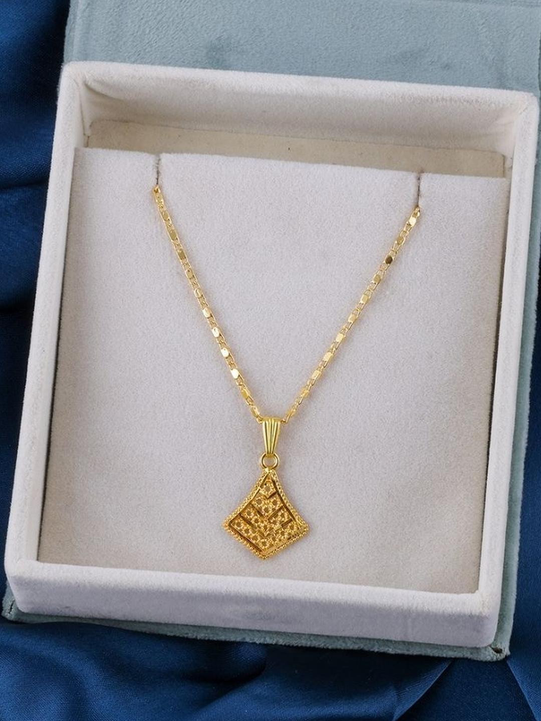 DressBerry Gold-Plated Minimal Design Chain And Pendant