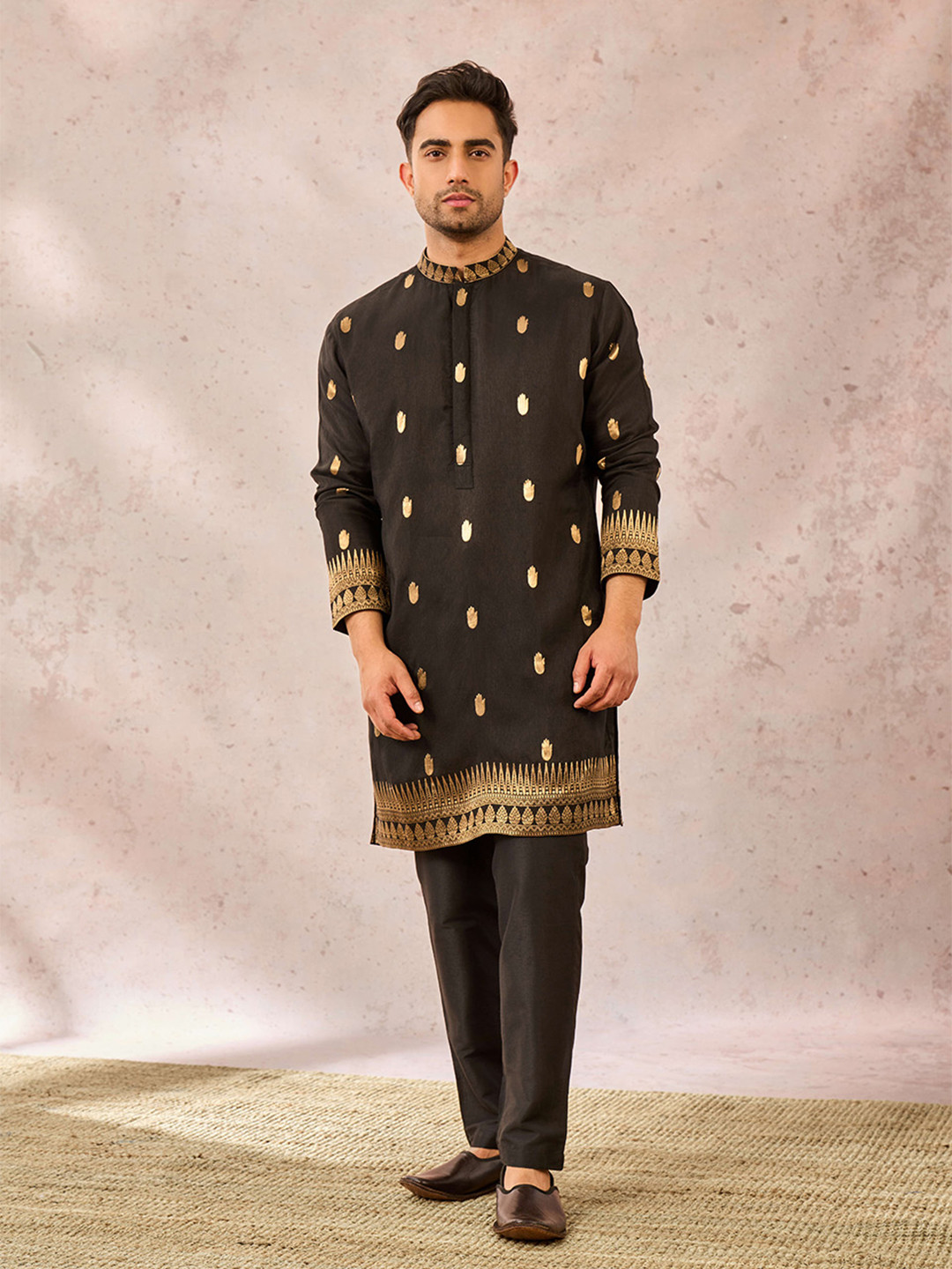 Masaba Haath Phool Quirky Woven Design Thread Work Jacquard Silk Kurta