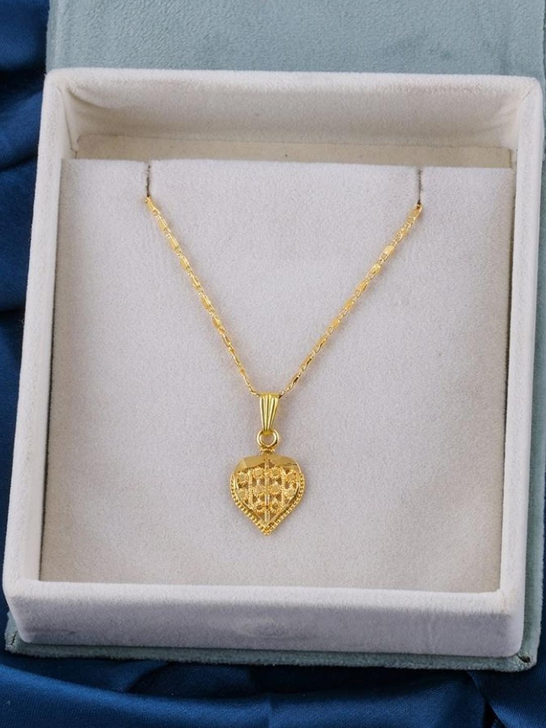 Women Gold Plated Chian With Pendant