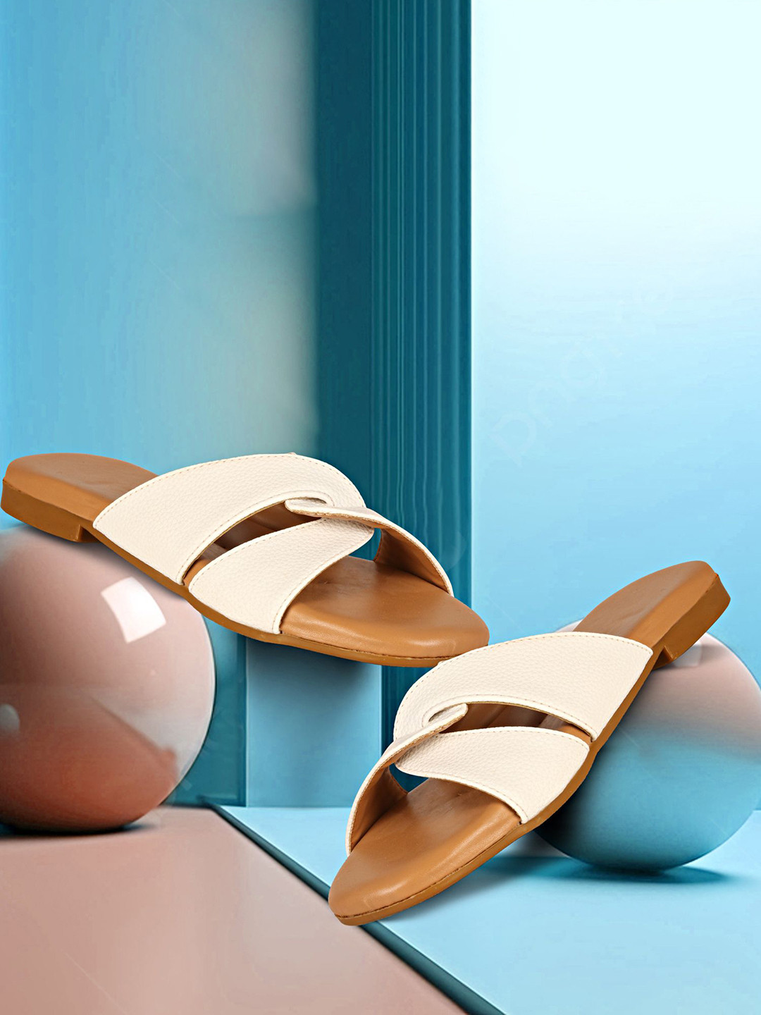 Ishransh Women Solid Slip-On Open Toe Flats