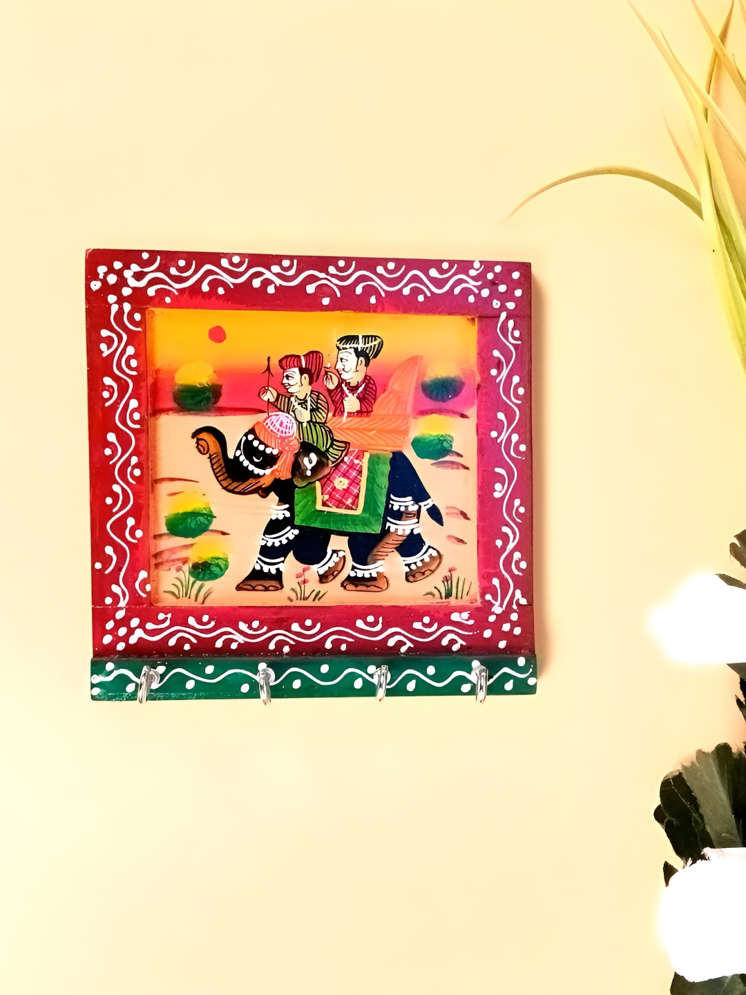 apka mart Red & Green Printed 4-Hooks KeyHolder