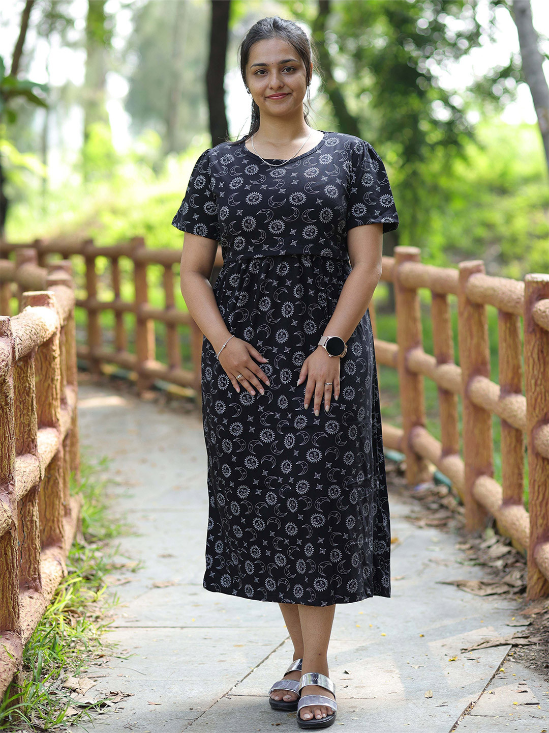 Lotus Fashions By Blue Velvet Women Printed Nightdress