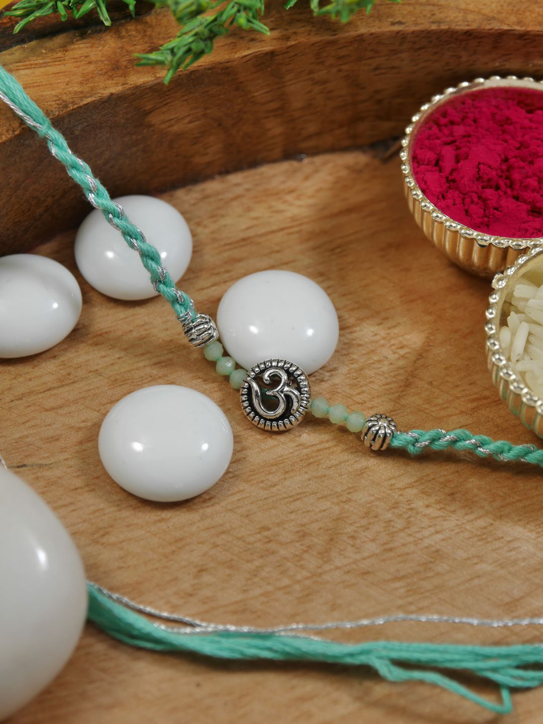 I Jewels Rakhi With Greeting Card & Roli Chawal