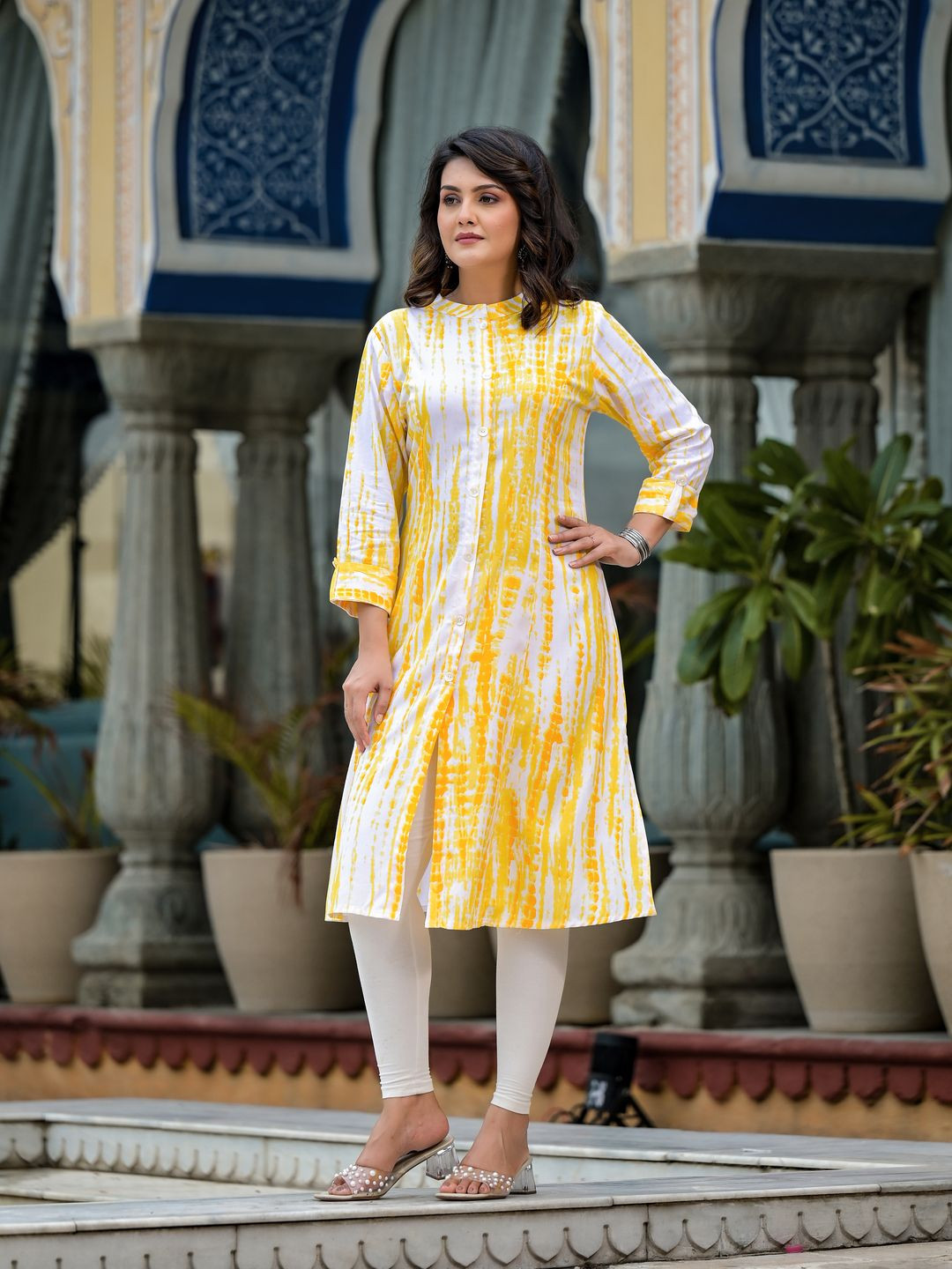 ROPADEMODA Women Dyed Mandarin Collar Kurta