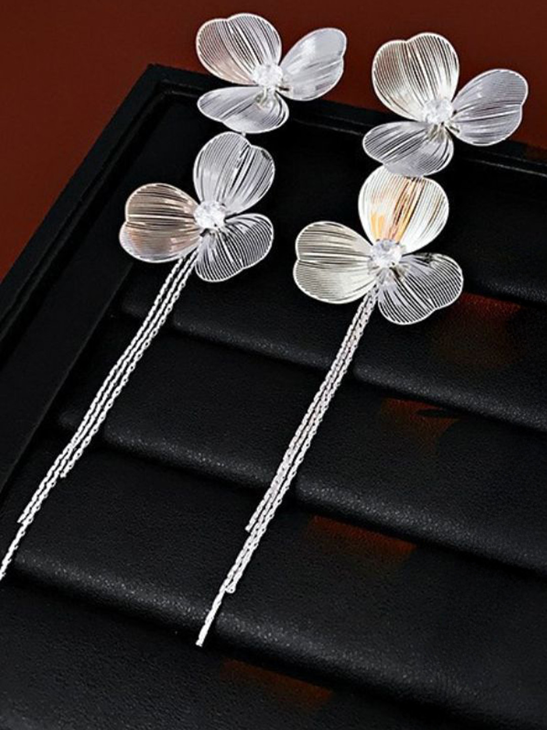 SZN Flower Drop Earrings