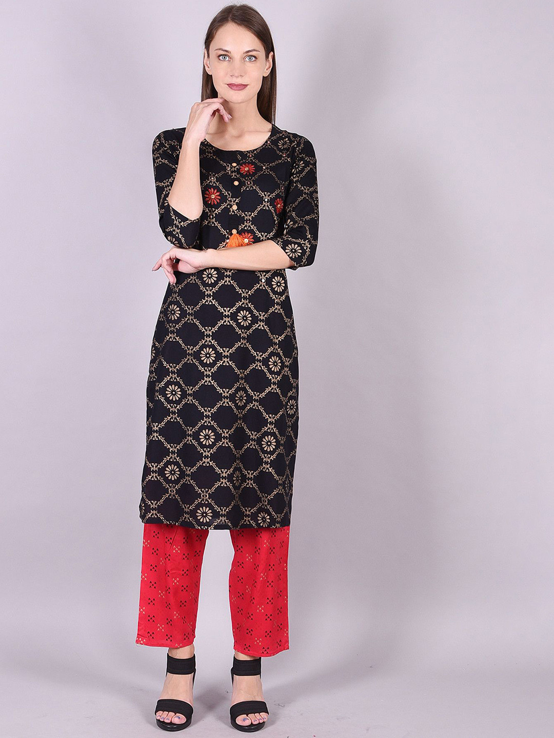 Indiwest Women Floral Printed Kurta with Trousers