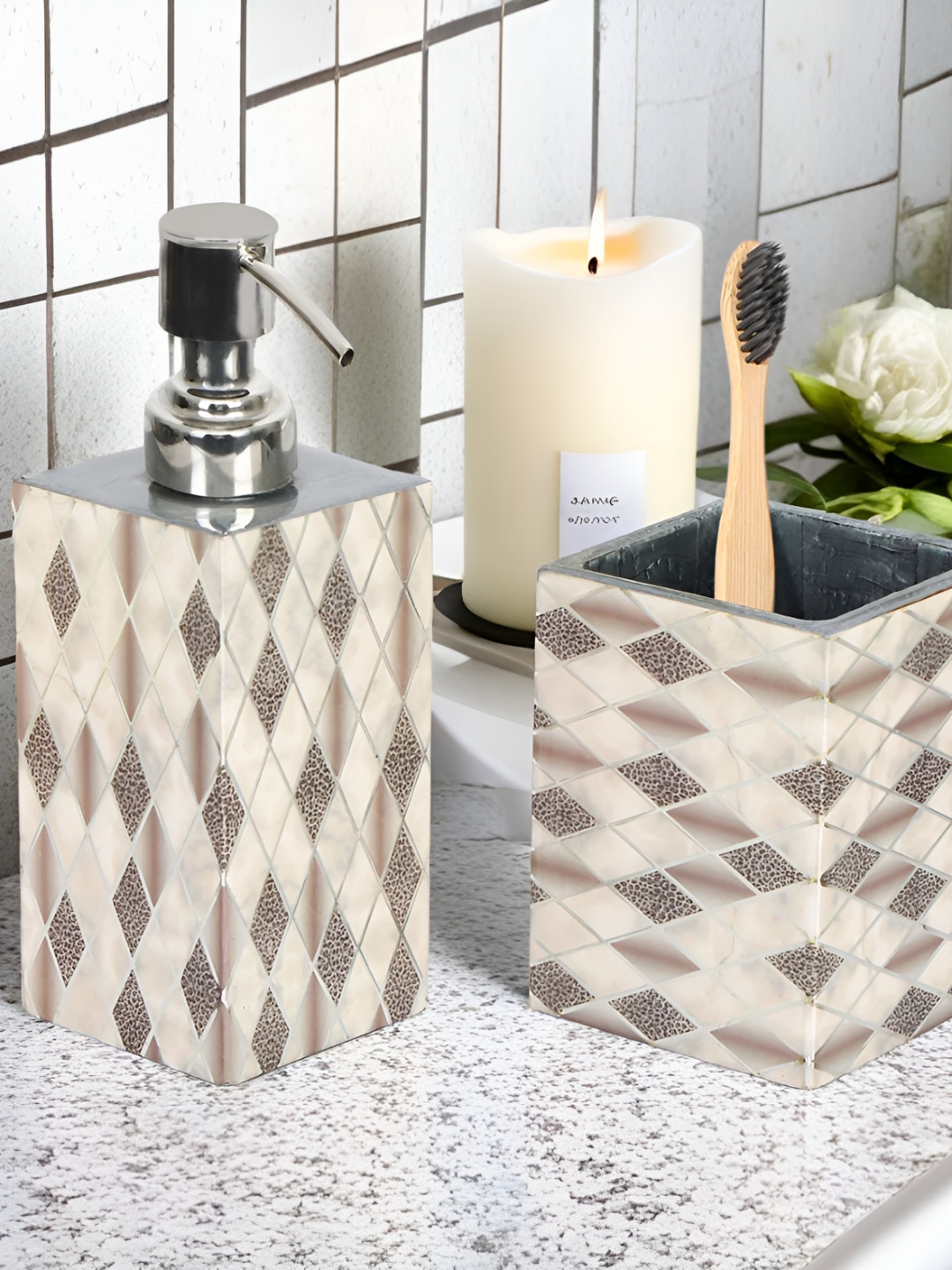 THE HOME CO. Grey & Beige 2 Pieces Checked Wooden Bath Accessories