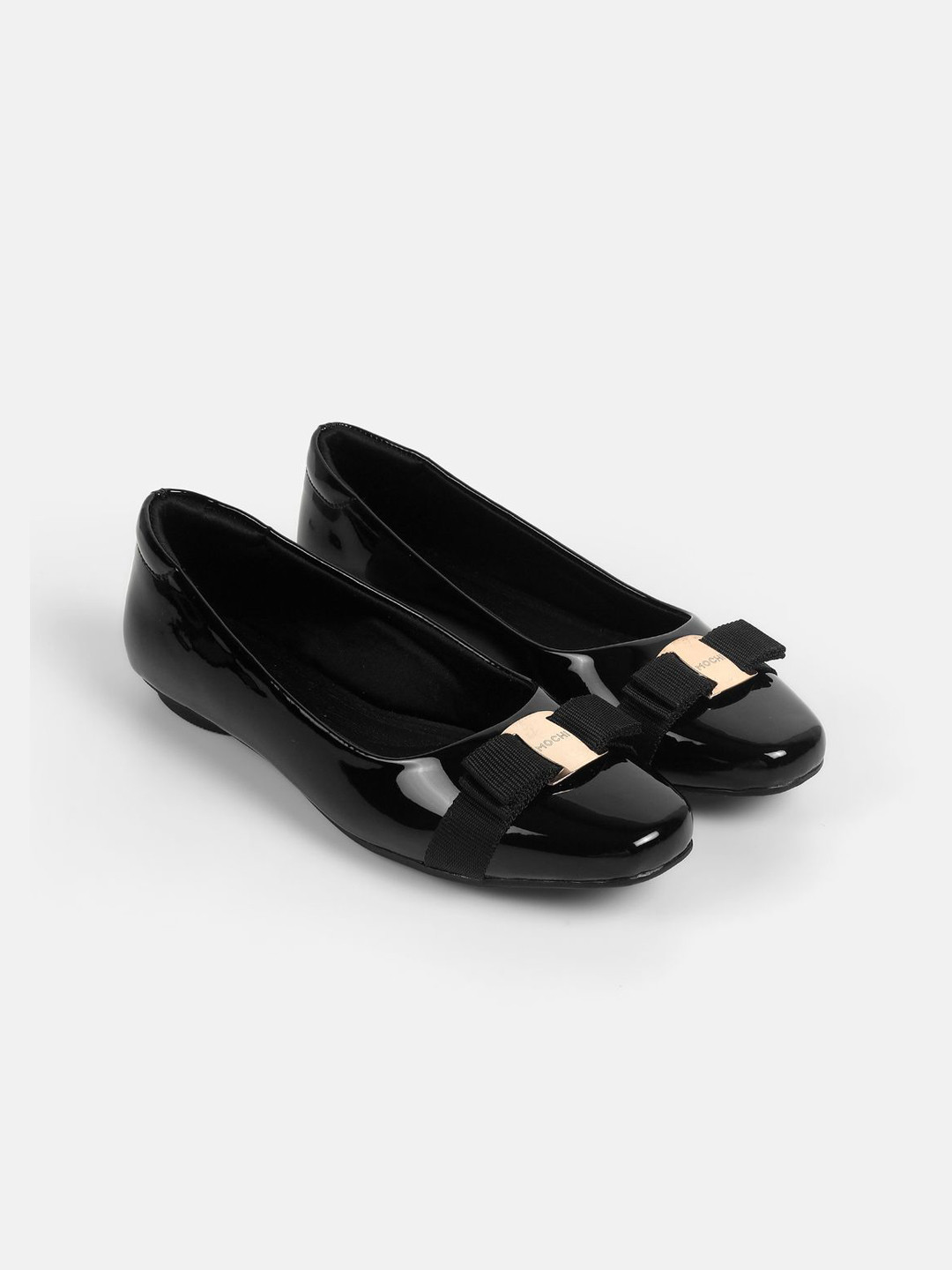 Mochi Women Metallic Buckle Detail Mojaris