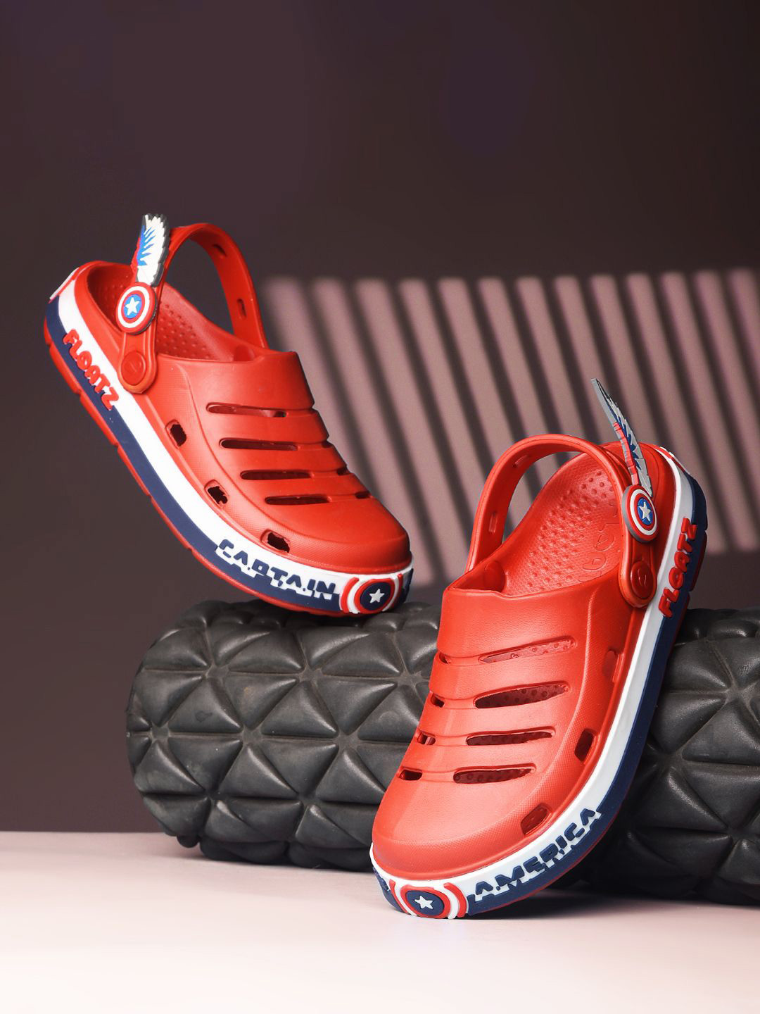 Floatz Kids Captain America Lightweight Clogs