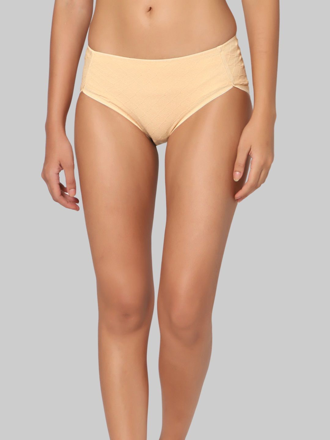 INTIMATE QUEEN Mid-Rise Pure Cotton Seamless Hipster Briefs IQ-CSU-NUDE-XS