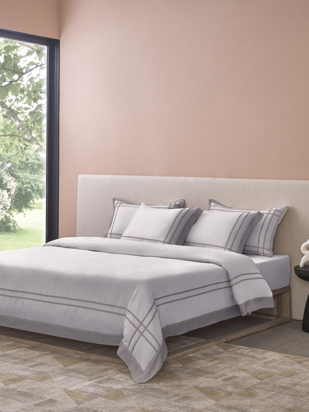 SANSAAR A DDECOR BRAND LIVE CONSCIOUSLY Light Silver Ash 350 TC King Bedsheet Set