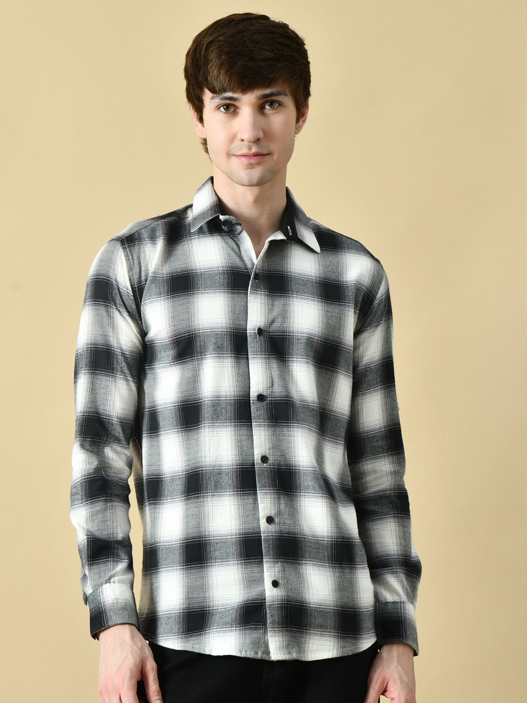 KISSOSS Men Slim Fit Tartan Checks Checked Spread Collar Cotton Casual Shirt