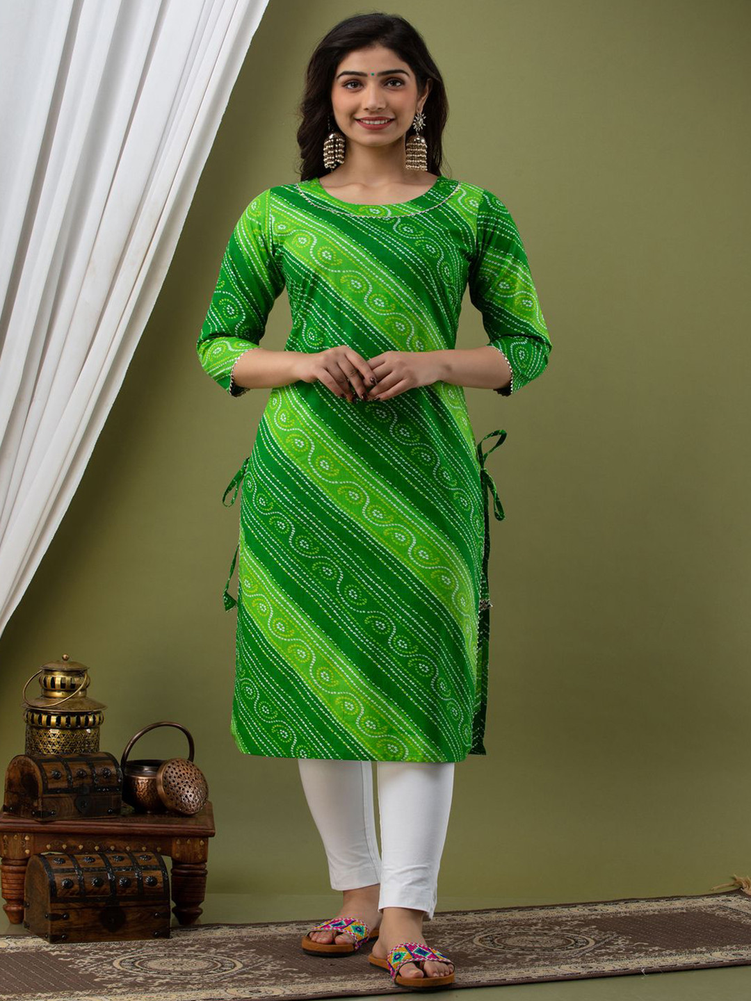 ROPADEMODA Women Bandhani Printed Thread Work Pure Cotton Kurta
