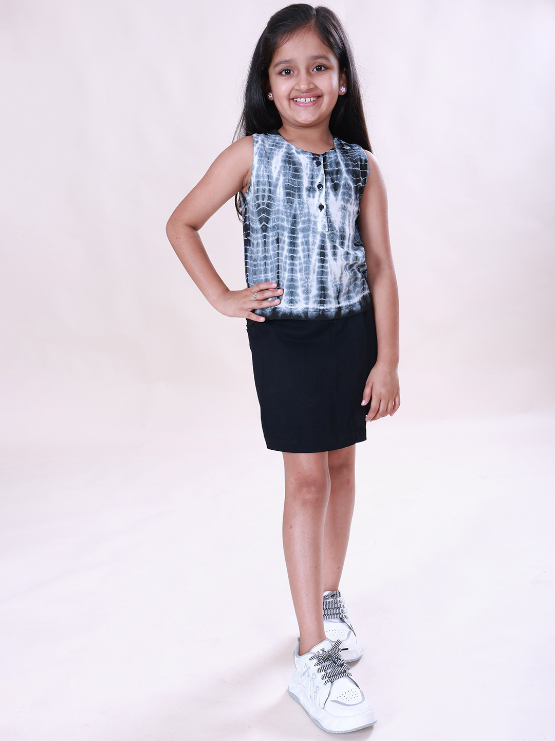 KiddoPanti Girls Tie & Dye Sleeveless Top & Cotton Over Lap Skort Set