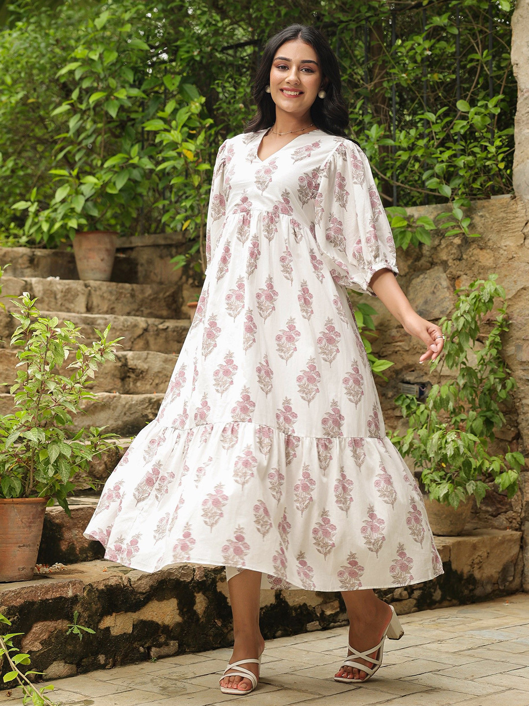 Jaipur Morni Women V-Neck Floral Printed Pure Cotton Fit & Flare Midi Dress