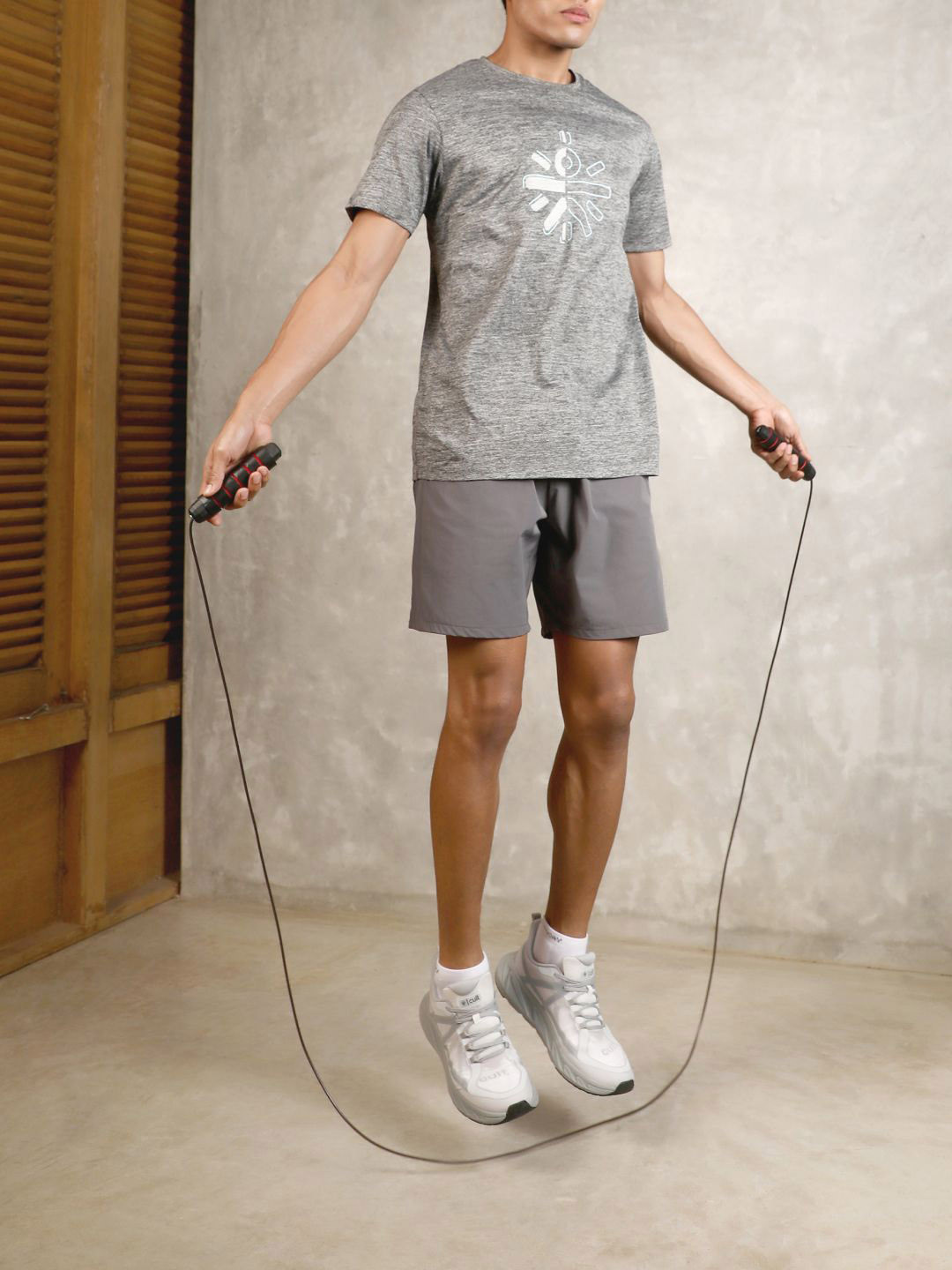 CULT Skipping Rope With Adjustable Weights