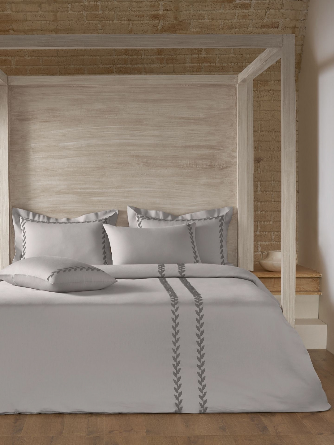 SANSAAR A DDECOR BRAND LIVE CONSCIOUSLY Ash  Cotton 350 TC King Bedsheet Set-2.74mx2.74m