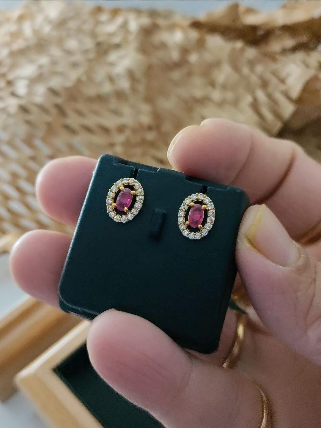 niva fashion Stone Studded Oval Earrings