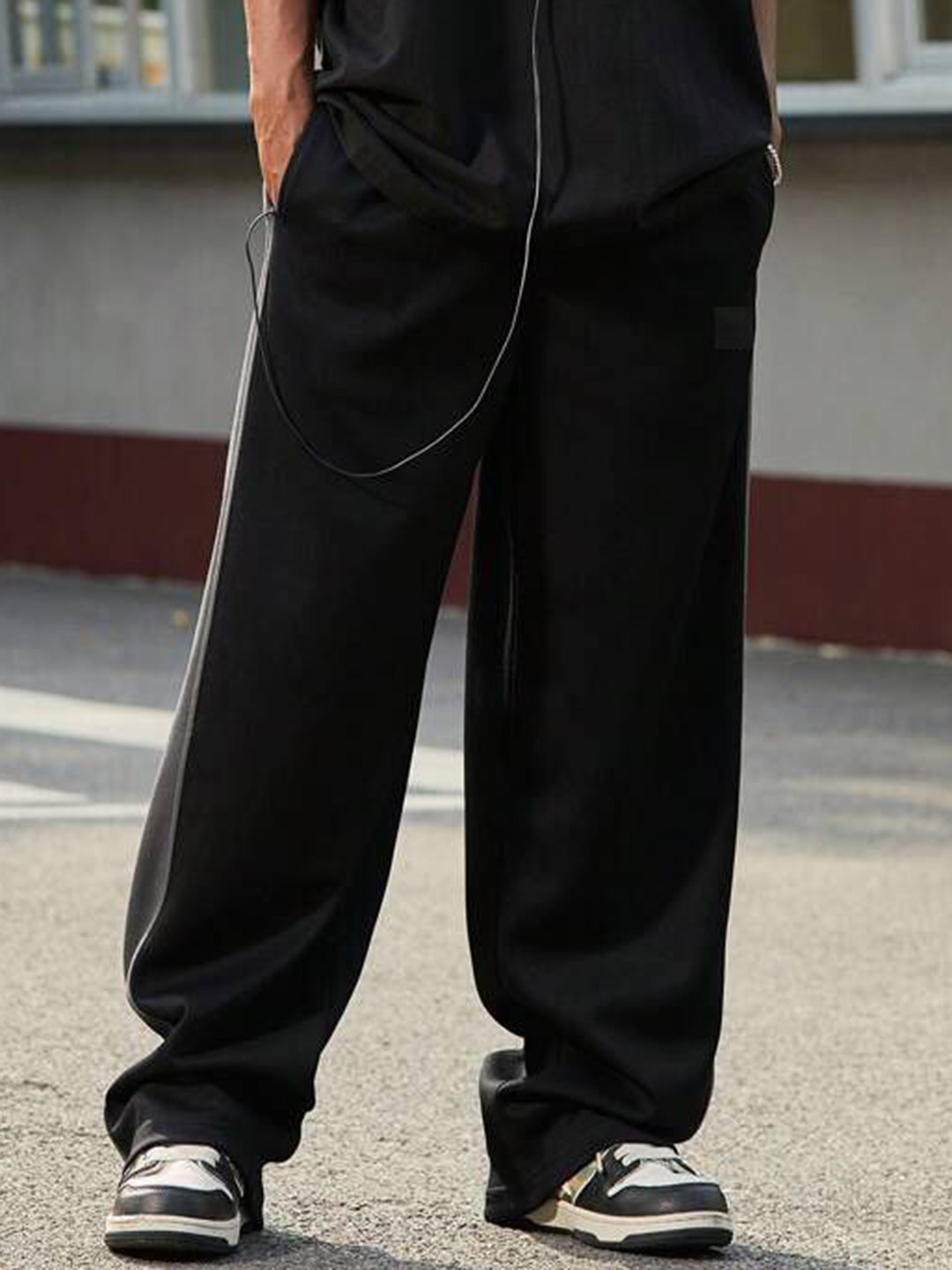 The Modern Soul Men Loose Fit Track Pant