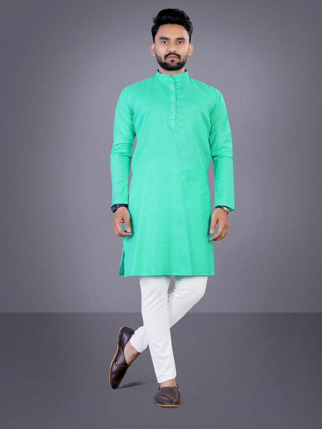 Attigo Men Solid Regular Mandarin Collar Straight Knee Length Thread Work Kurta