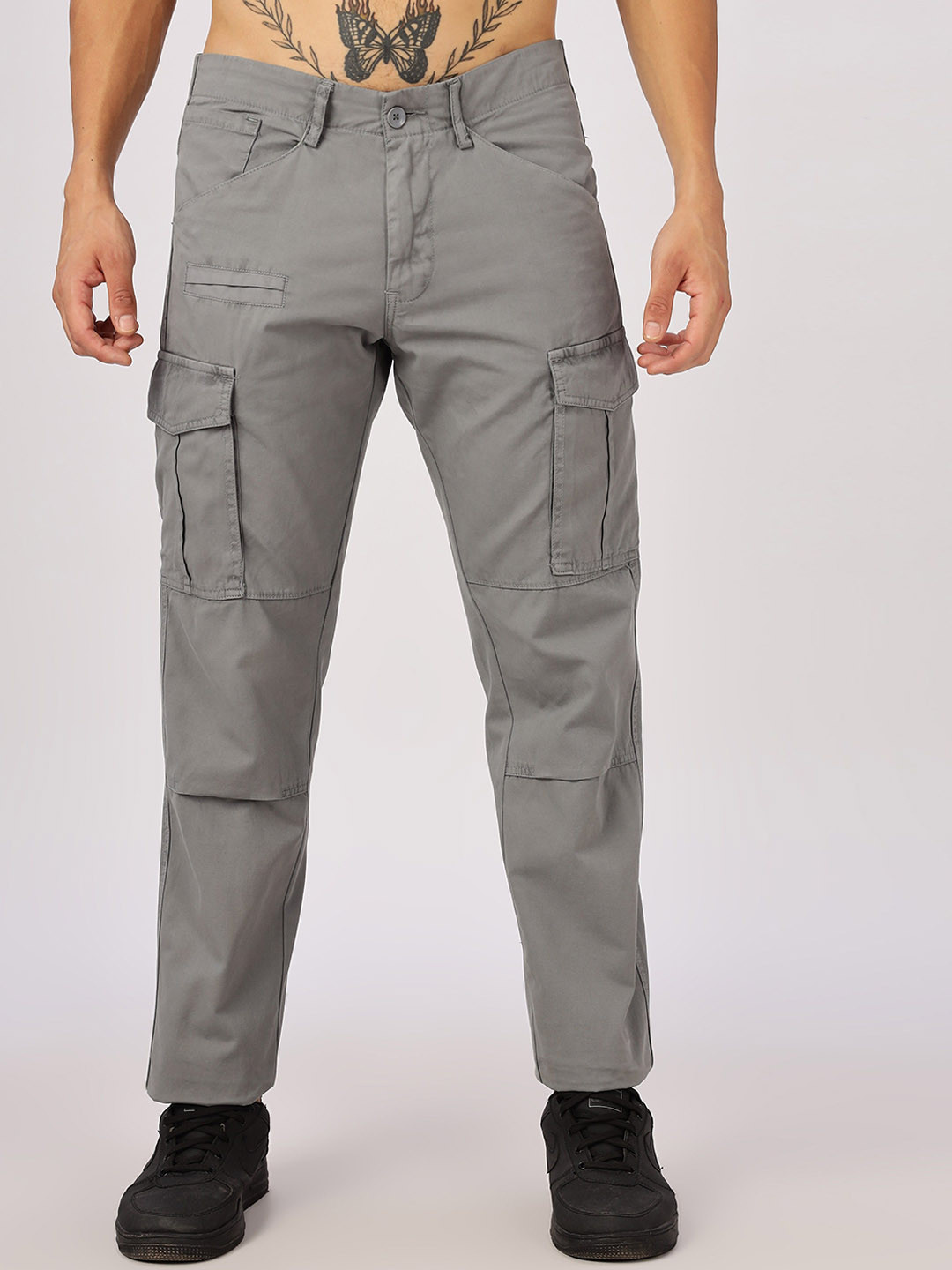THE BEETEL HOUSE Men Relaxed Fit Dyed Bulky Cargos Trousers