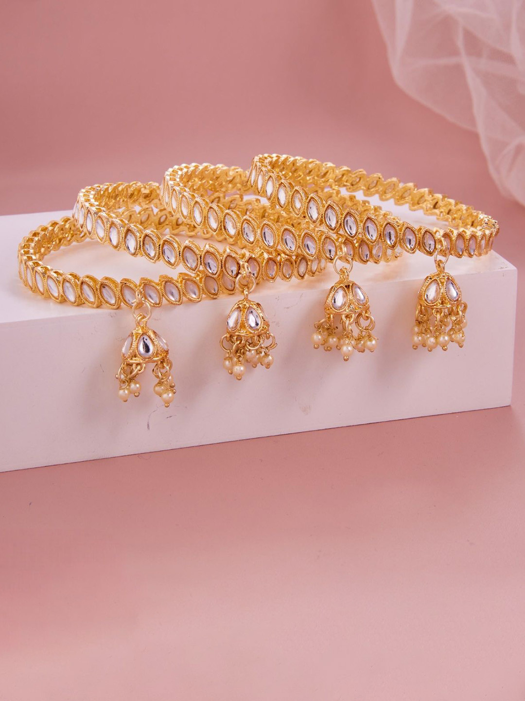 GC PREMIUM JEWELLERY Set Of 4 Kundan-Studded & Beaded Bangles
