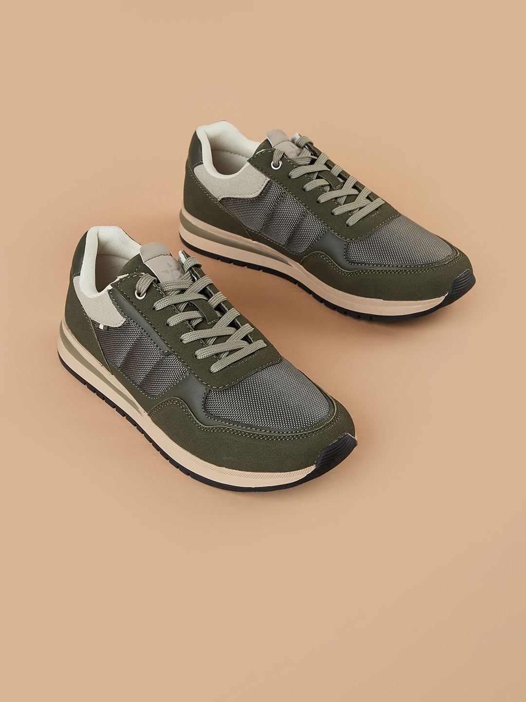 Forca Men Lace Ups Round Toe Sneakers