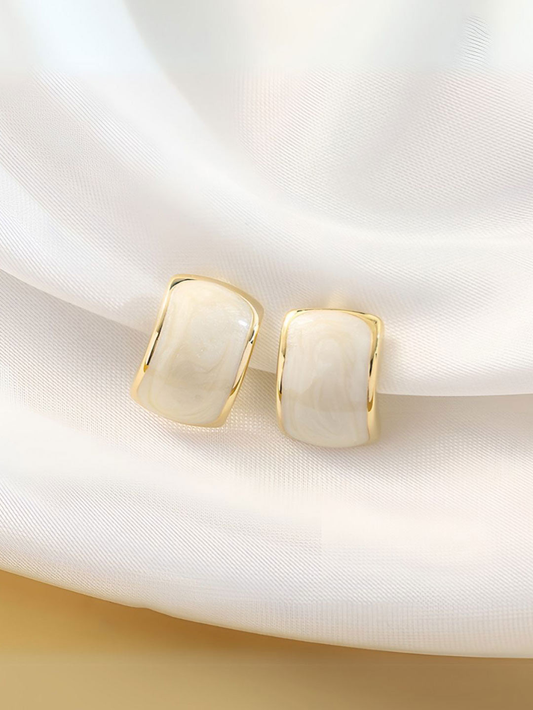 COOLWOOL Gold-Plated Artificial Stones Studded Korean Geometric Studs