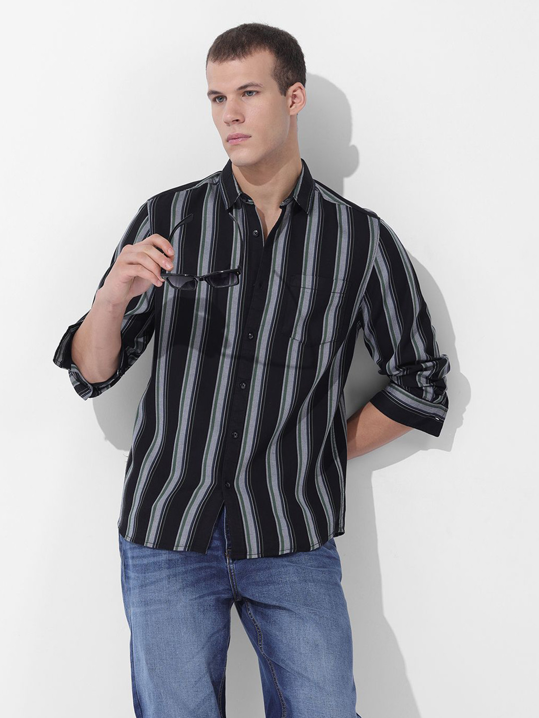 The Indian Garage Co Slim Fit Multi Stripes Striped Cutaway Collar Cotton Casual Shirt