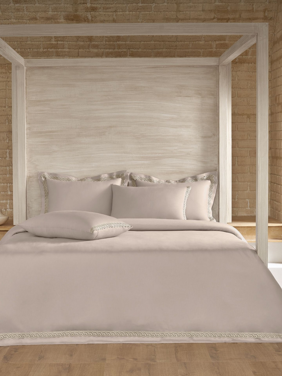 SANSAAR A DDECOR BRAND LIVE CONSCIOUSLY Pumice Stone 350 TC King Bedsheet Set-2.74mx2.74m