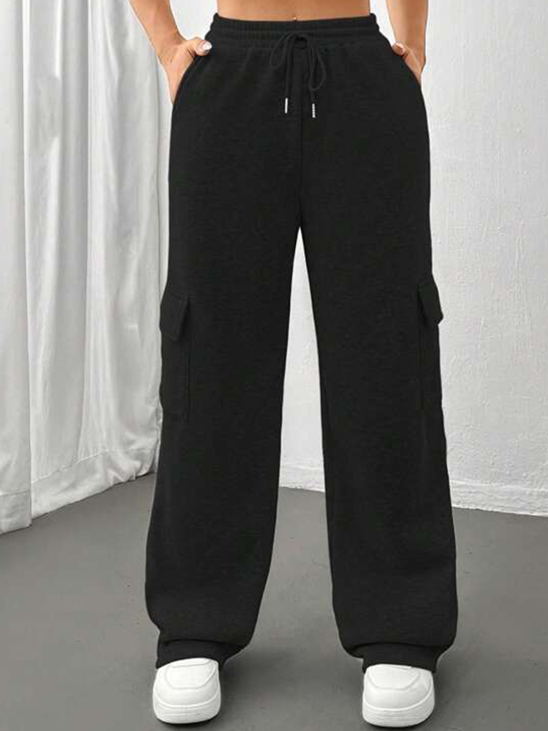 The Modern Soul Women Baggy Fit Mid Rise Cargo Track Pants