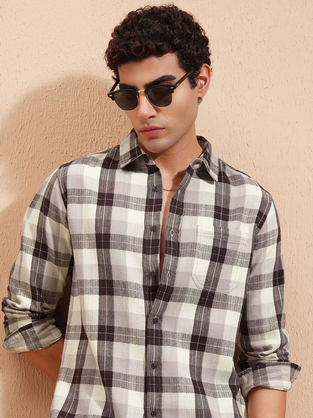 HIGHLANDER Slim Fit Textured Checked Cutaway Collar Cotton Casual Shirt