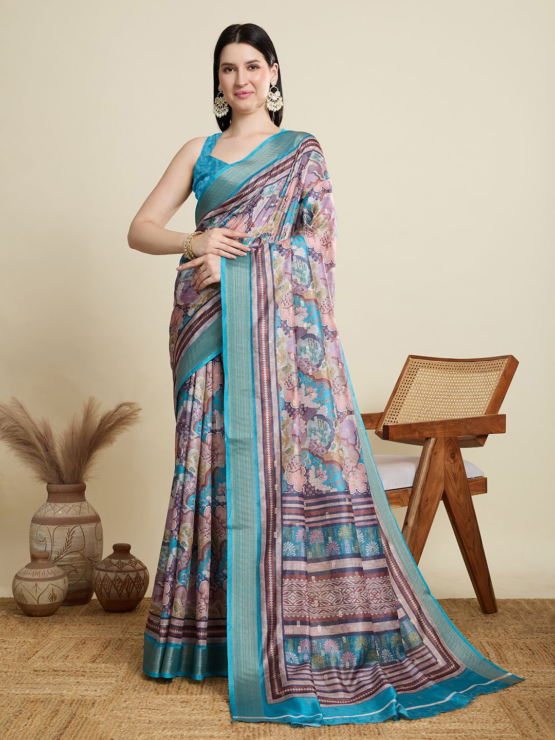 Pandadi Saree Geometric Printed Zari Saree With Blouse Piece