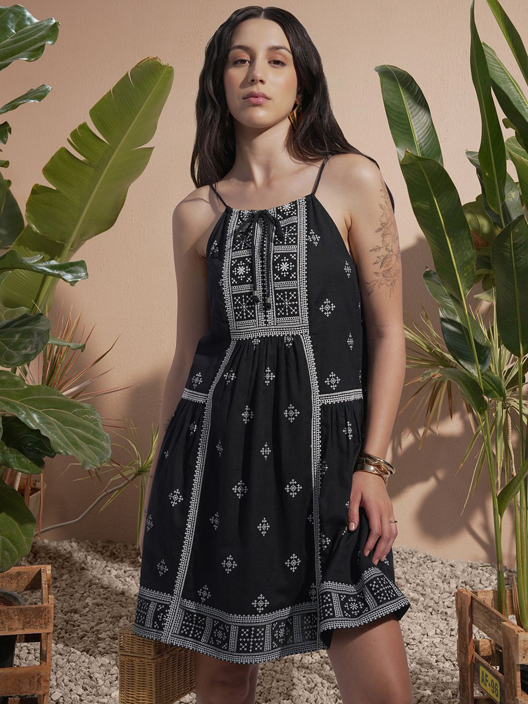 Vara By Vishudh Women Embroidered Shoulder Straps A-Line Mini Dress