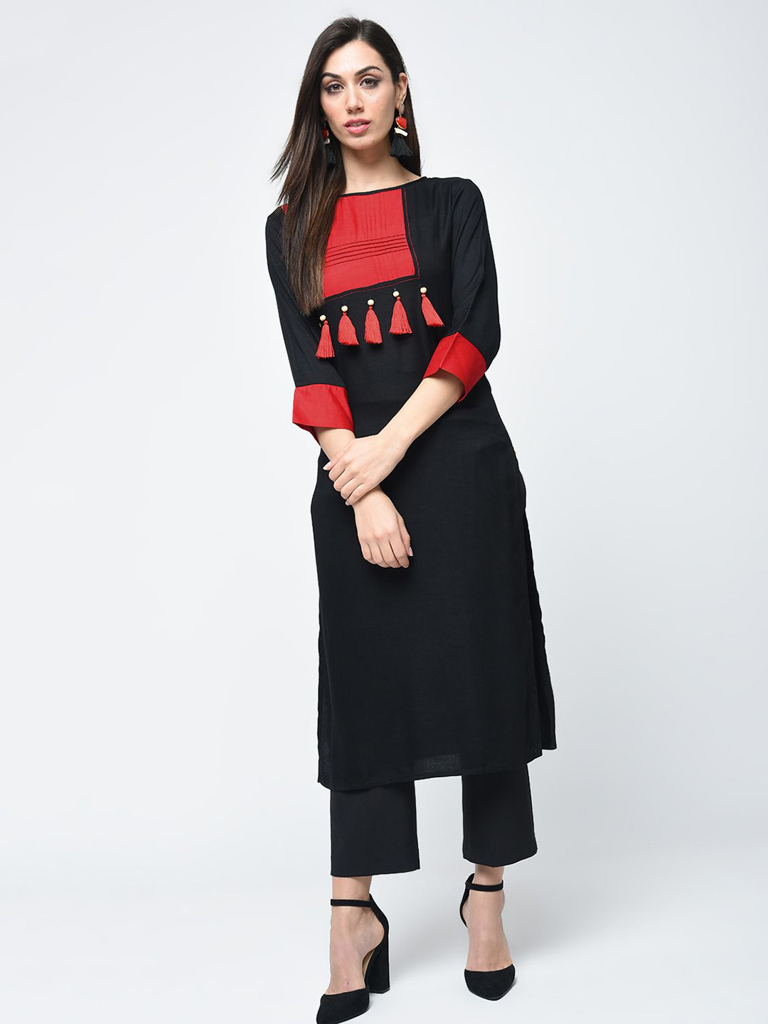 ANIYAH Colourblocked Boat Neck Tassels Straight Pure Cotton Kurta