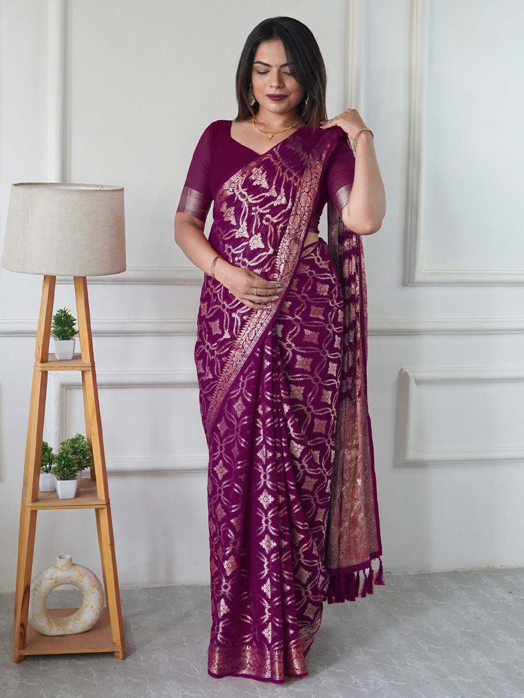 FLOURIOUS Woven Design Zari Pure Georgette Saree